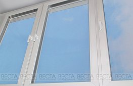Окно Рехау со скрытыми петлями на балконе tab